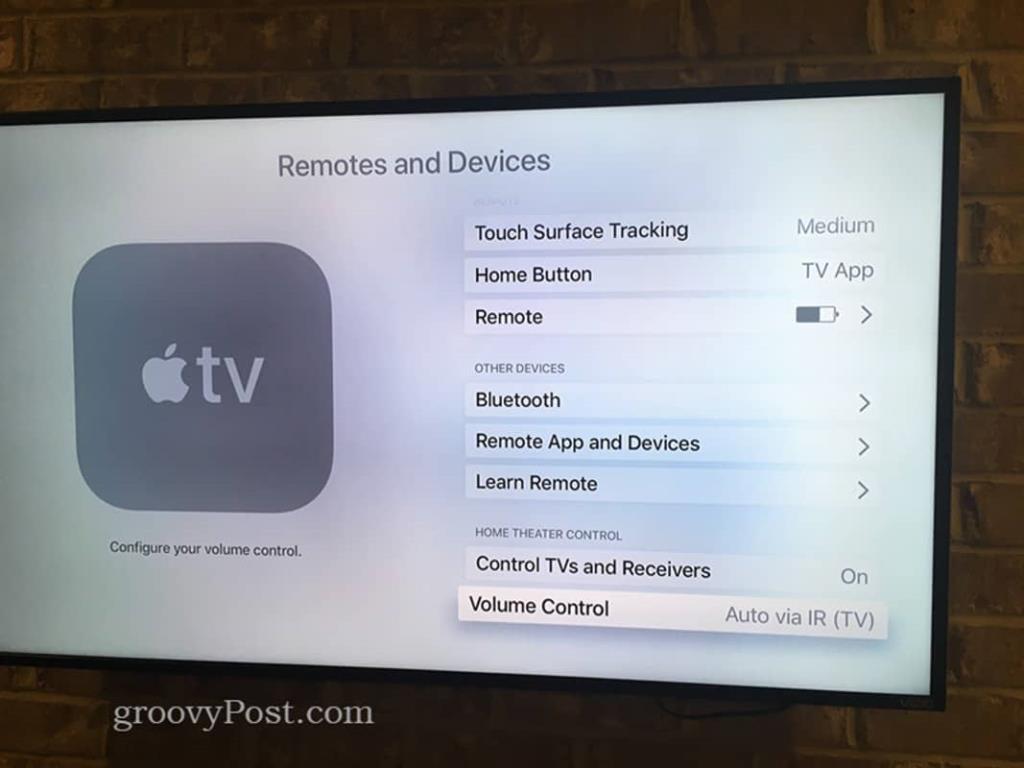 Cum să controlați volumul și puterea televizorului cu telecomanda Apple TV