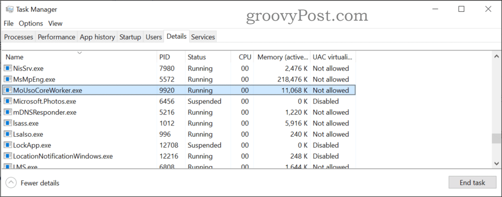 Wat is MoUsoCoreWorker.exe en waarom is het actief?