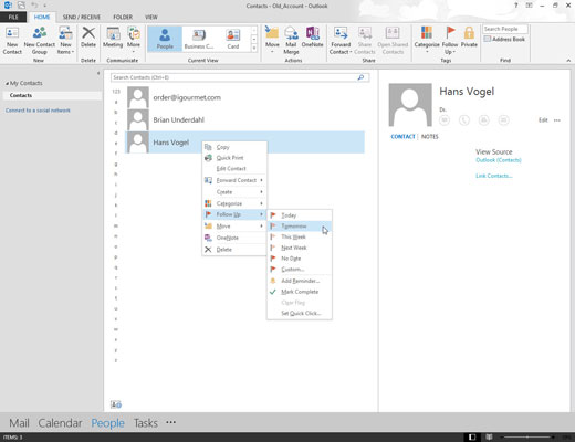 Cách gắn cờ một liên hệ trong Outlook 2013