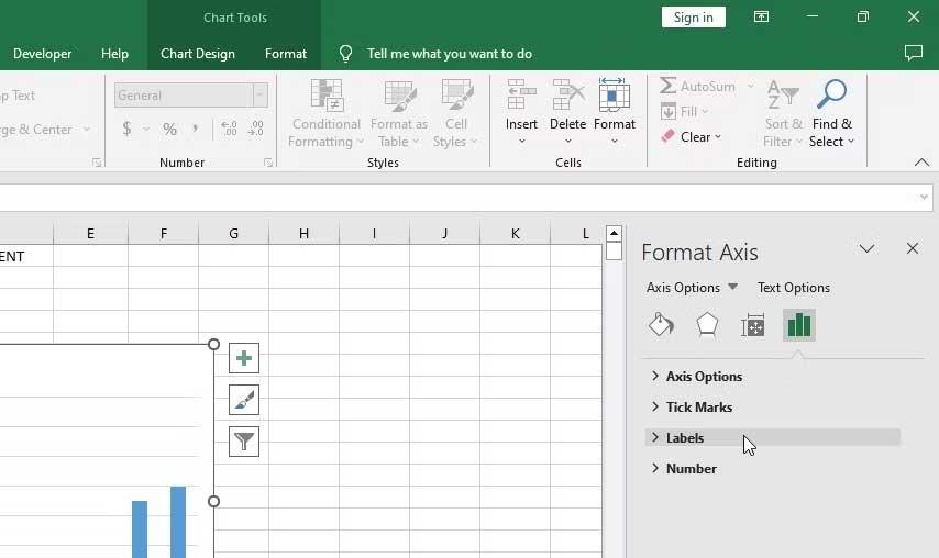 Excel'de grafik eksenleri nasıl gösterilir veya gizlenir