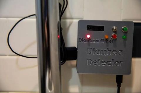 Sztuczna inteligencja dokładnie przewiduje występowanie biegunki na podstawie dźwięku toalety